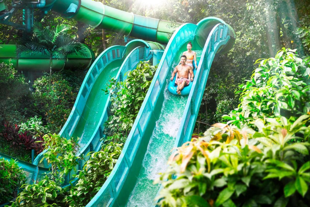 Resorts World Sentosa - Hotel Σιγκαπούρη Εξωτερικό φωτογραφία The Jungle Falls