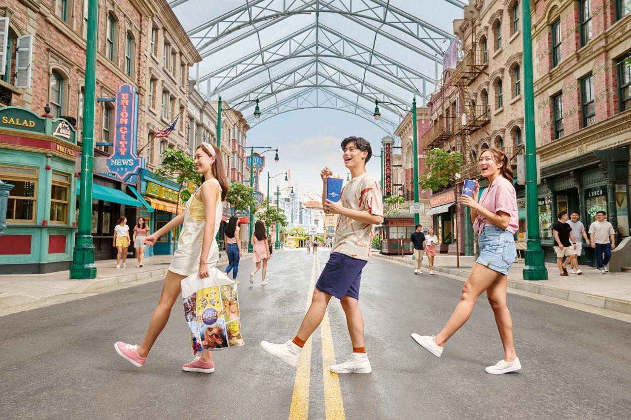 Resorts World Sentosa - Hotel Σιγκαπούρη Εξωτερικό φωτογραφία The New York City section of the park