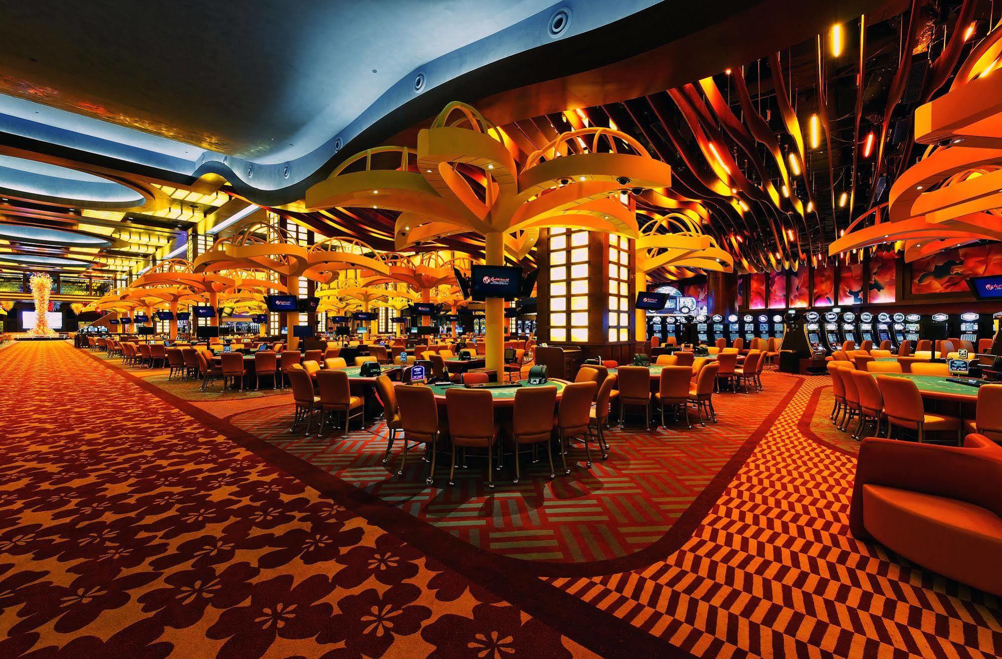 Resorts World Sentosa - Hotel Σιγκαπούρη Εξωτερικό φωτογραφία Casino floor